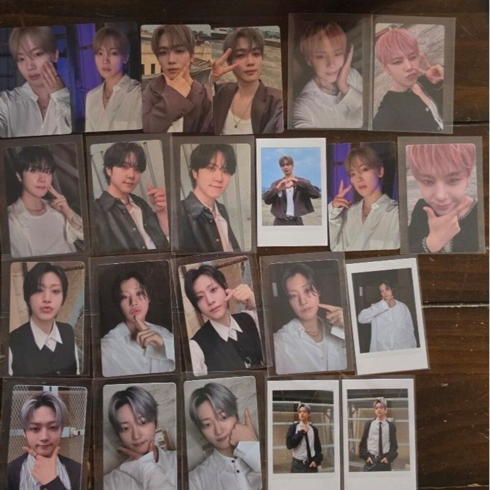 WEi Wonderland Album PC [Set]